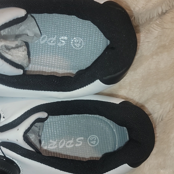 Cycling shoes - Picture 3 of 7